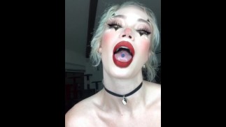 Жуткий клоун-суккуб