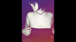 Titty burlas para un amigo