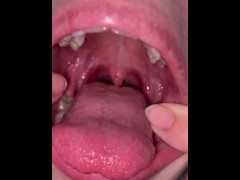 Uvula show. Very close view. Gagging 