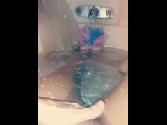 Bathtime Fun - Screenshot 2 of 16 - Lgbt