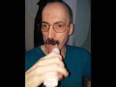 Brushing my teeth - Screenshot 6 of 16 - Unclechris