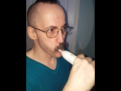 Brushing my teeth - Screenshot 9 of 16 - Brushing Teeth