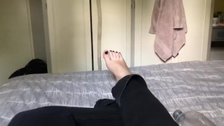 Lallie's feet are back
