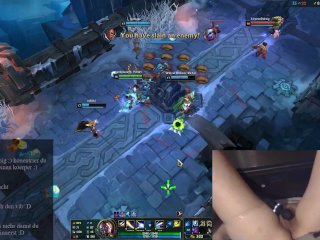 Girl plays League of_Legends with Vibrator slowly massaging herclit