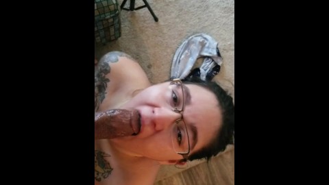 Squishy MILF enjoys having her cute Face Fucked