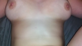 热吸烟性爱让他射了两次