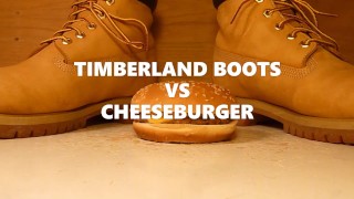 Een cheeseburger verpletteren in Men's Timberland werklaarzen - Teaser