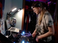 DJ SUMMONS