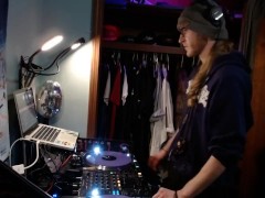 DJ SUMMONS - Screenshot 3 of 16 - Musician