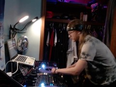 DJ SUMMONS - Screenshot 4 of 16 - Artist