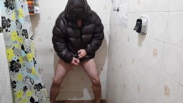 Писаю в мою пухлую куртку нейлон
