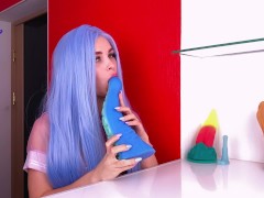 Video Cute Teen Masturbates Tentacle to Squirting Orgasm
