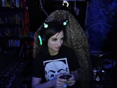 Pleasing Simon! - Screenshot 11 of 16 - Adult Toys