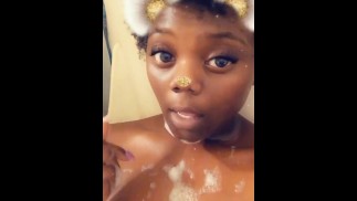 Сексуальная пенная ванна 