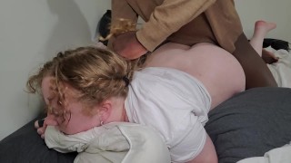 Sexy gordita hijastra exhausta después de follar duro