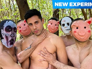 Extraños Enmascarados Llenando Sus Fantasías Más Oscuras Sexual