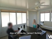 Preview 1 of VIP4K. Die Go-Go-Tänzerin aus der örtlichen Strip-Bar ist bereit für Sex zum Ausleihen