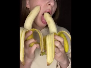 Double Banana Blow Job. Sucking and Drooling