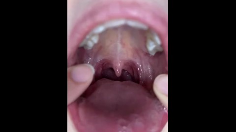 Uvula show. Mouth tour 