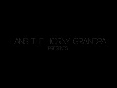 Video Hot luxury woman is fucked by grandpa really hot and gets it all in the mouth!