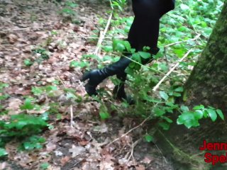 sexy parodia di Sabrina Spellman, Jenny Pink nel bosco suona il corno di Gabriele (Pompino)