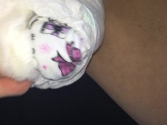 030 パンティをかぶせ、おもらししたおむつを巻き付けてオナニー！ - Screenshot 14 of 16 - 女装