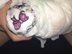 030 パンティをかぶせ、おもらししたおむつを巻き付けてオナニー！ - Screenshot 16 of 16 - Diaper Boy