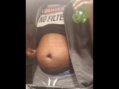 A Small Quick Bloat - Screenshot 6 of 16 - Ebony Belly Bloat