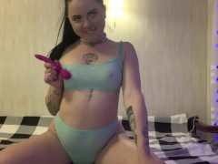 НИКОМУ НЕ СМОТРЕТЬ НА ЭТУ МИЛУЮ КИСУ БЫСТРО КОНЧИШЬ! - Screenshot 8 of 16 - Butt