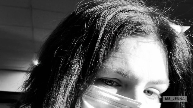 Voyeur Gym Workout with Sexy MILF Ms Jenna-Will you be my COVID Workout Partner? Wanna Spot Me?