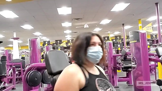 Voyeur Gym Workout with Sexy MILF Ms Jenna-Will you be my COVID Workout Partner? Wanna Spot Me?