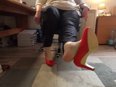 shoeplay with toes without nylons...