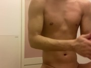 Preview 3 of 【盗撮】友達の家の風呂でシコるのを我慢する筋肉質高校生