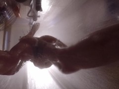 HOT SHOWER - Screenshot 6 of 16 - Kink