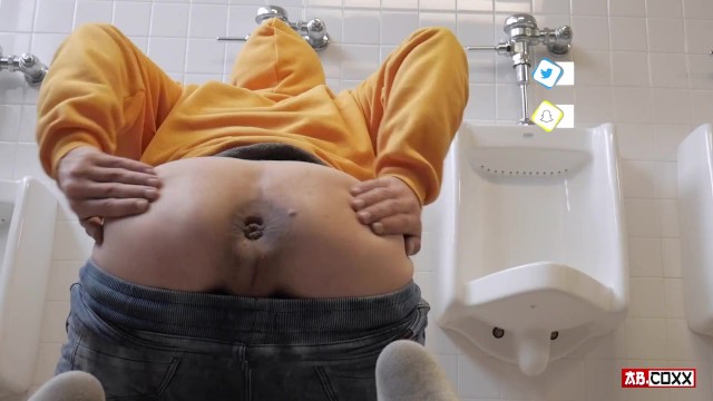 ПОЙМАН НА КРУИЗЕ И ПУКАНИИ В ШКОЛЬНОМ ОБЩЕСТВЕННОМ ТУАЛЕТЕ - РИСКОВАННО!! ABCOXX - Pornhub Gay