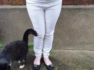 girl pissing, pee pants, fetish, public wetting