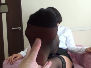 Flight Attendant　footjob