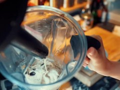 Make ice cream with Piper Blush