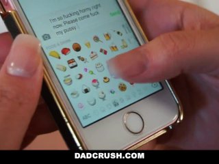 Notice Me Step Daddy! screenshot number 2
