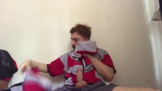 I come across the used shirts of my teammates and jerk off smelling them.