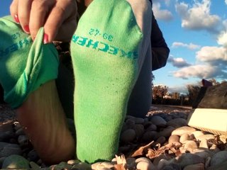 First day_at the beach for my feet in_2021!! Enjoy it!!