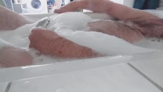 pregman in labor and cuming in the bathtub