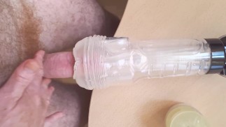 用吸盘测试透明的 Fleshlight 阴道 - 重新加载
