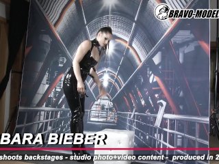 420-Backstage_Photoshoot BarbaraBieber - Latex Cosplay