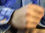 Masturbándome la verga con mucha saliva después de un largo día (corrida a cámara lenta)
