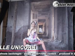 423-Backstage Photoshoot Adelle Unicorn
