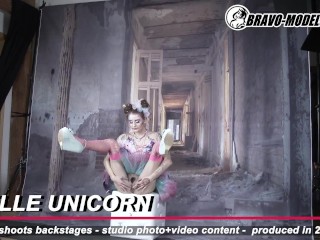 423-Backstage Photoshoot Adelle Unicorn