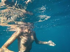 Naked mermaid let me swim with her and I filmed her