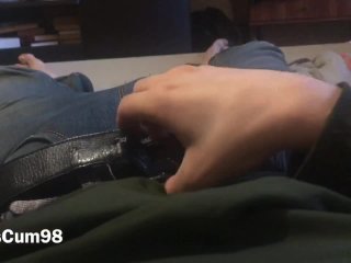 SEXY BOY JERKS OFF (HUGE CUMSHOT)