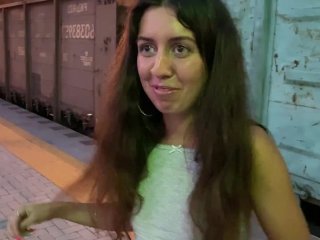 They picked up a girl and made her for a blowjob on the train screenshot number 1